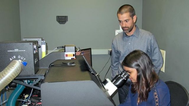 Ben Montpetit and Azra Lari-pegamatan-RNA-real-time-301215 RNA, mikroskop